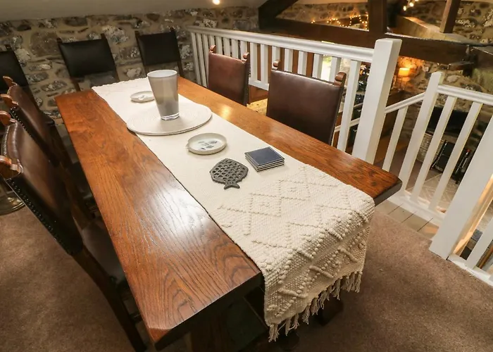 Nuthatch 斯基普顿